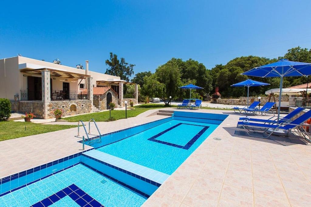The swimming pool at or close to Aphrodite Villa