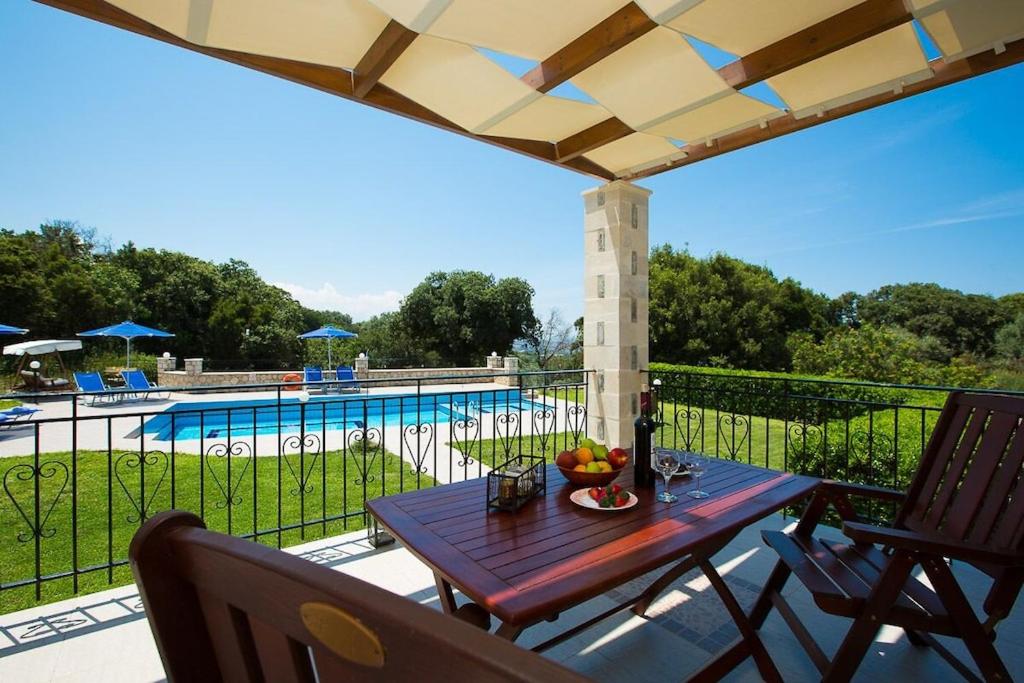 The swimming pool at or close to Aphrodite Villa