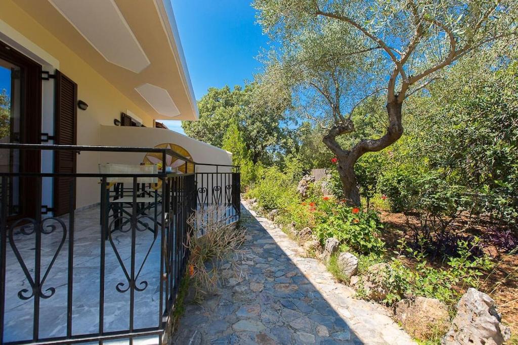 A garden outside Aphrodite Villa