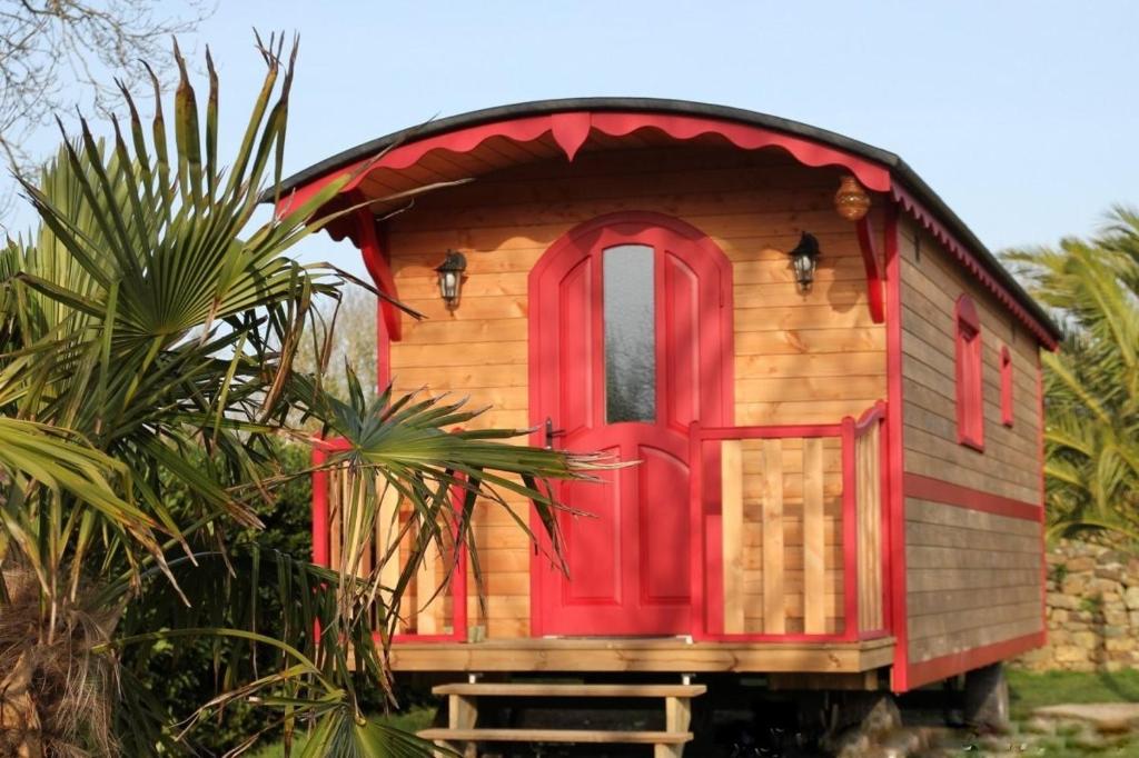 LE PETIT NID DANS LA ROULOTTE - One-Bedroom House