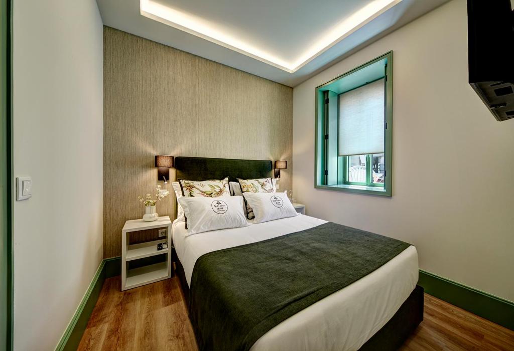 Sintra Green Chalet Bed & Breakfast - 1