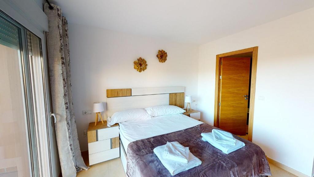 Łóżko lub łóżka w pokoju w obiekcie Casa Espliego MS-A Murcia Holiday Rentals Property