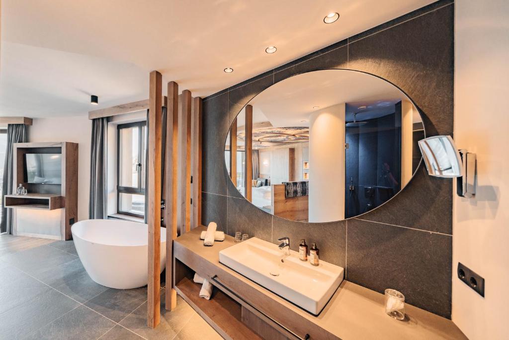 Koupelna v ubytování Leitgam luxury Hotel for two