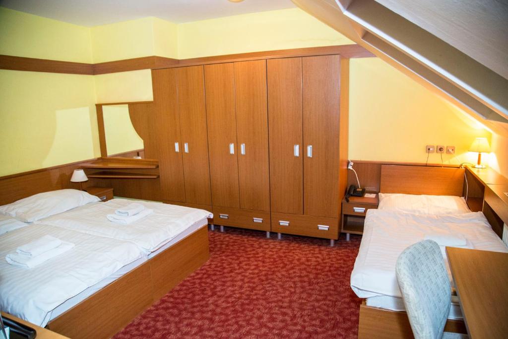 YURA hotel Čeladná BAZÉN A SAUNY ZDARMA - 标准三重房间