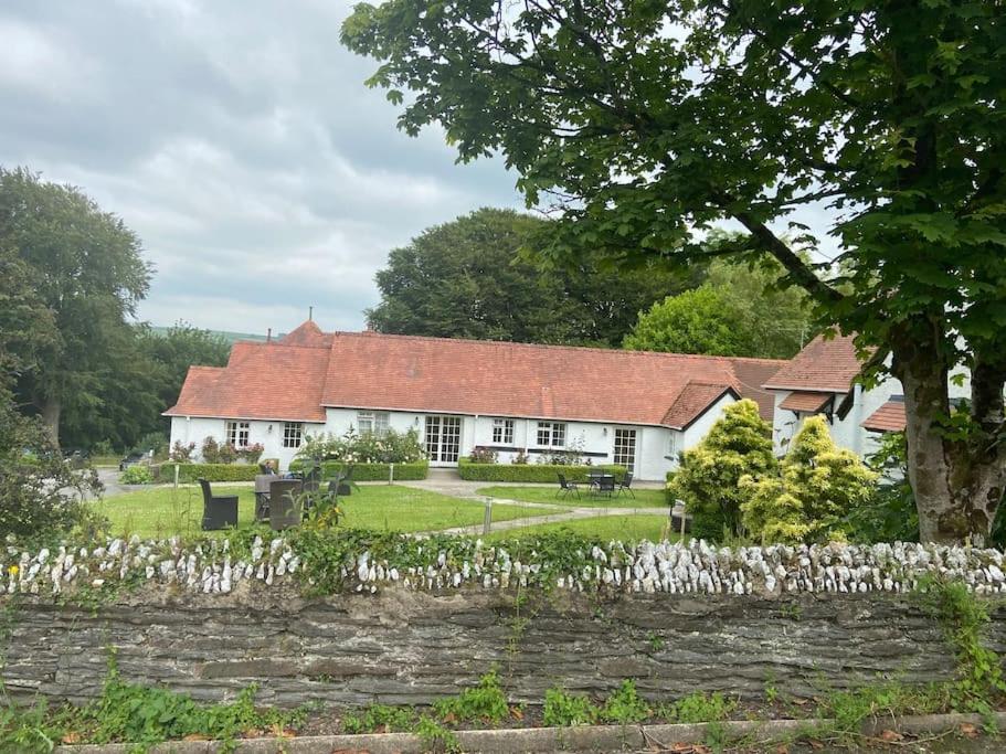 Aed väljaspool majutusasutust Bramble Cottage - Sleeps 5