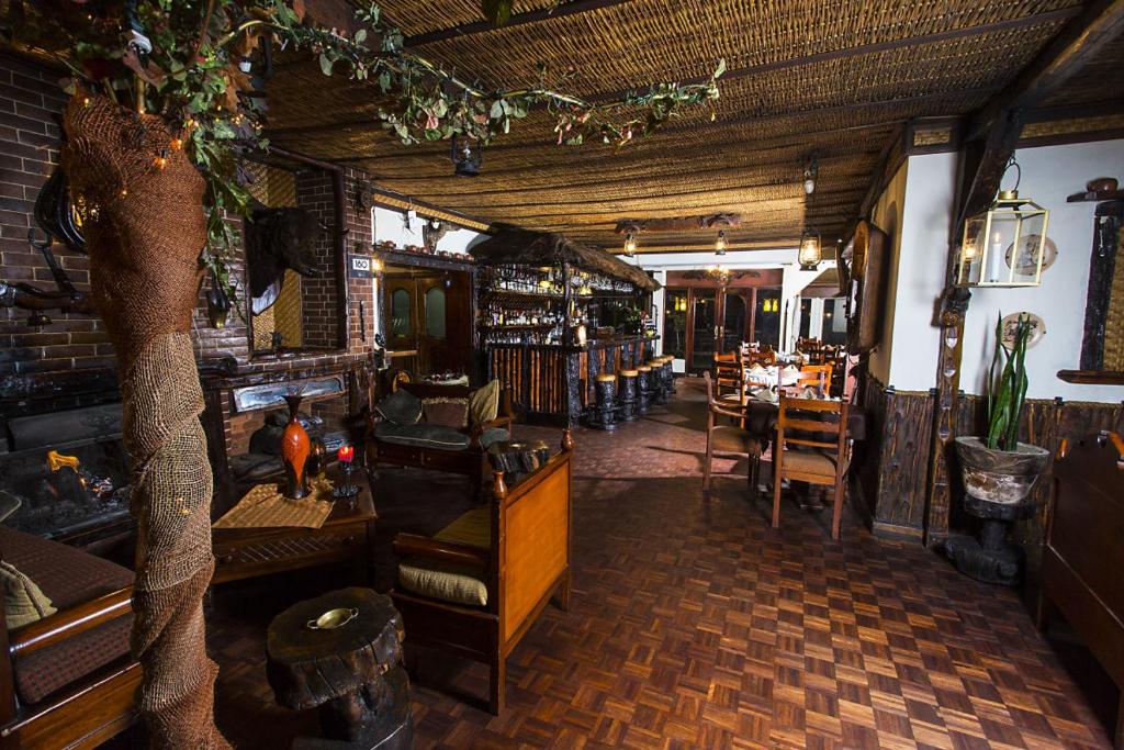 Restaurace v ubytování Hosteria Rumipamba De Las Rosas