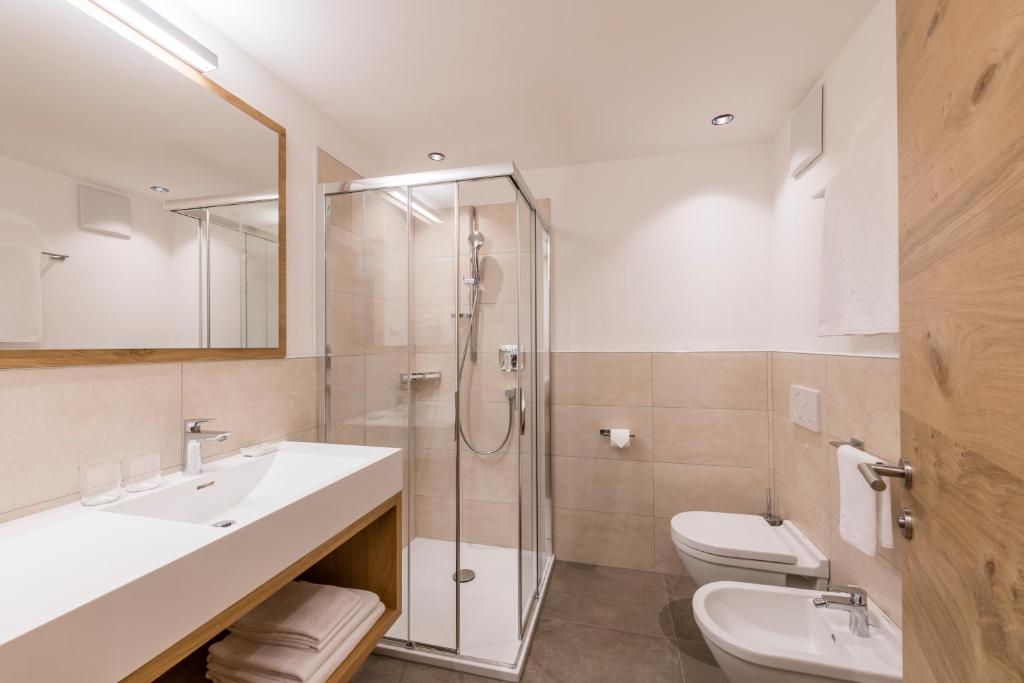 Koupelna v ubytování Hotel Weisses Rössl - Cavallino Bianco