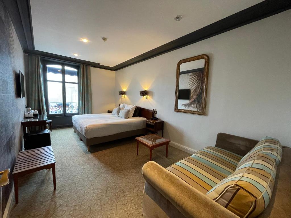 Hôtel France et Chateaubriand - Grande Chambre Familiale