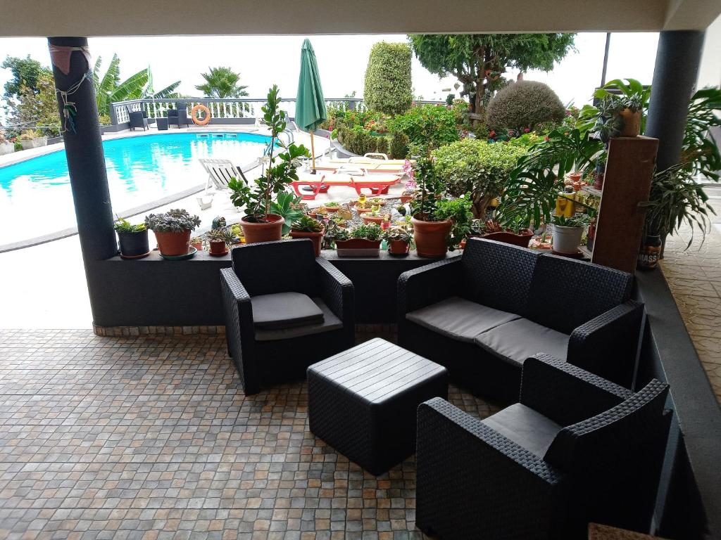 Bazén v ubytování Arcos Grand Suites with pool nebo v jeho okolí
