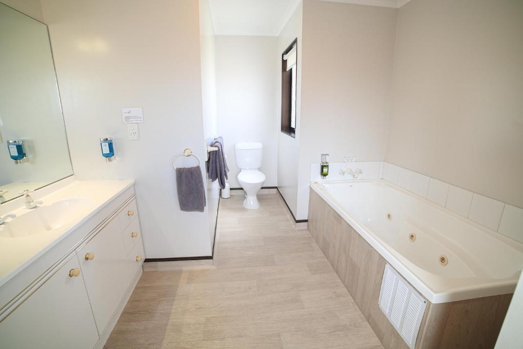 Palm City Motor Inn - Resim 24