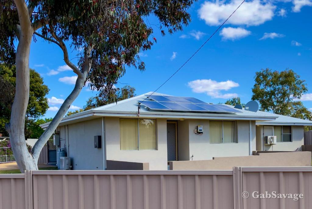 a house with solar panels on the roof at Kulin Erindale Apartments in Kulin