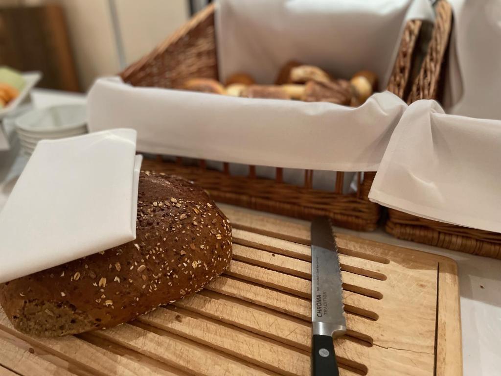 Eden Hotel Früh am Dom - Resim 24