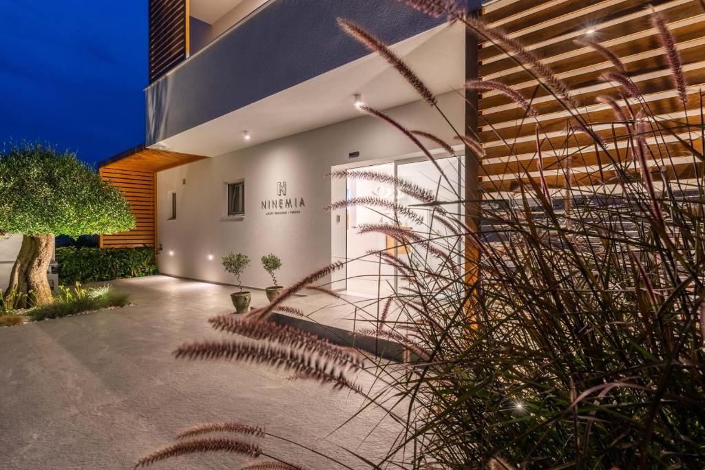 Zahrada ubytování Ninemia Luxury Residence