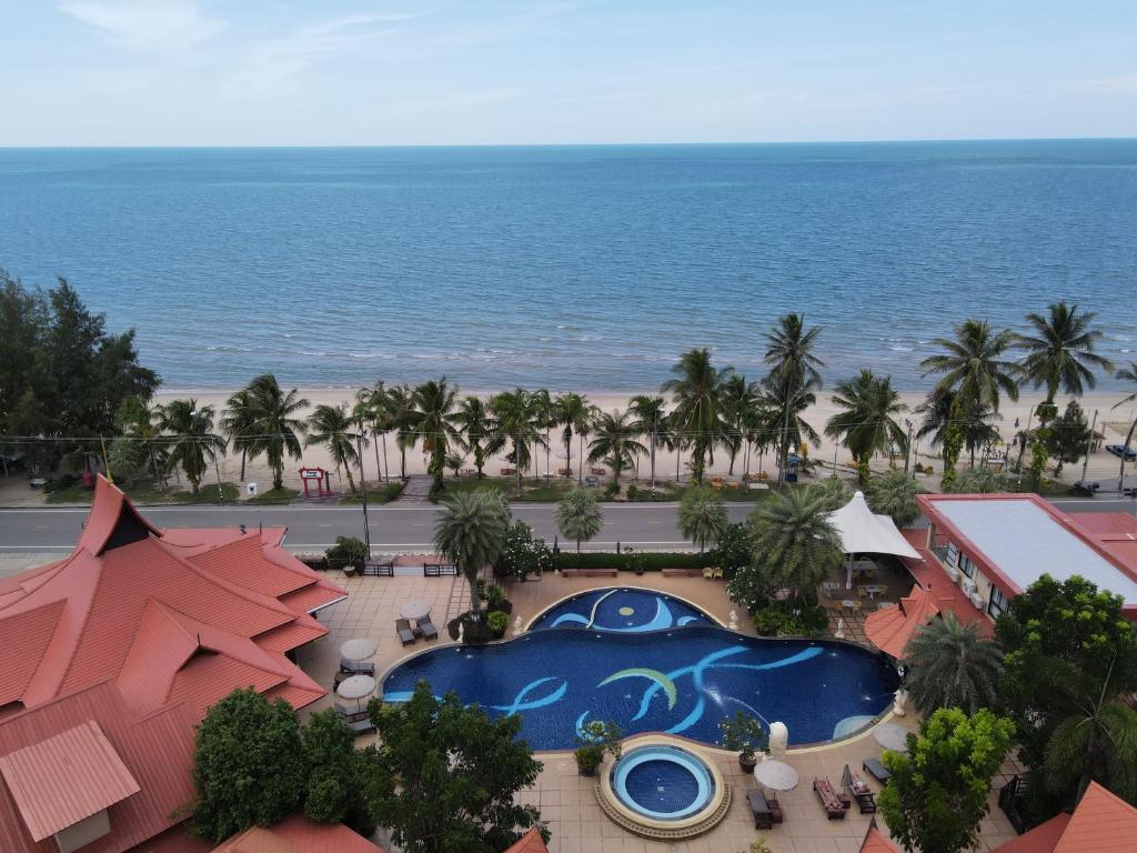 Bazén v ubytování Baan Grood Arcadia Resort & Spa nebo v jeho okolí