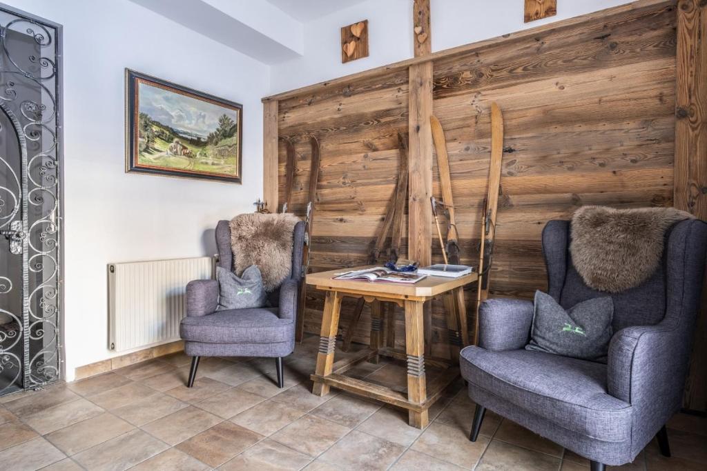 Posedenie v ubytovaní Haus Standlgut Rauris -- incl Sommercard