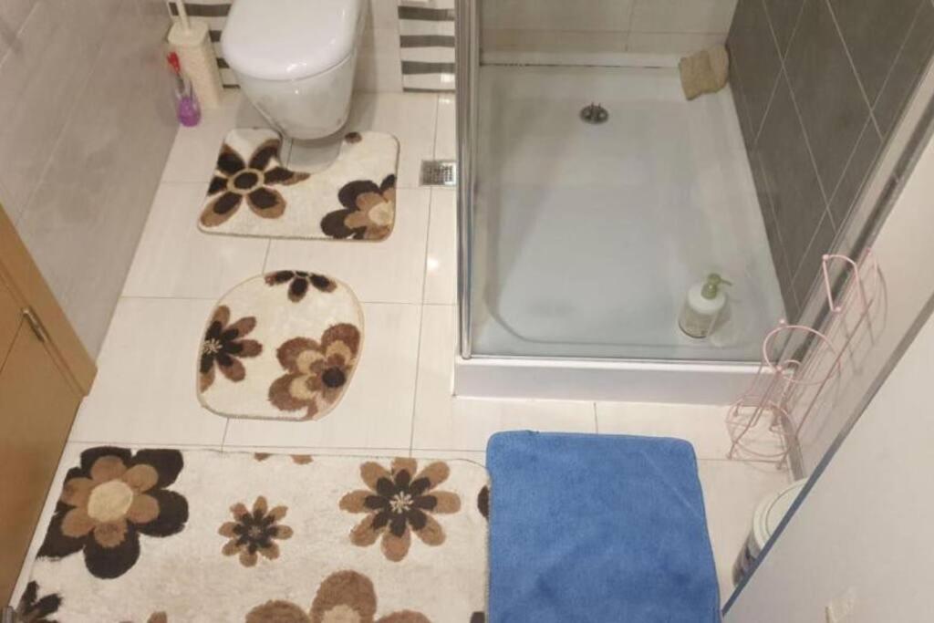 Lovely Large 3 Bedroom Rental Unit in Vadiyaka