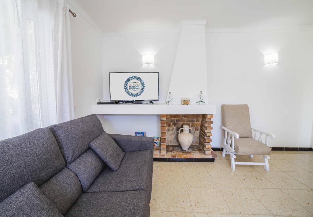 A seating area at Villa Diana