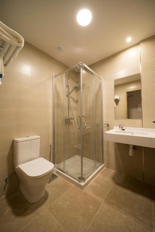Hostal Martínez - Chambre Lits Jumeaux Avec Salle De Bains