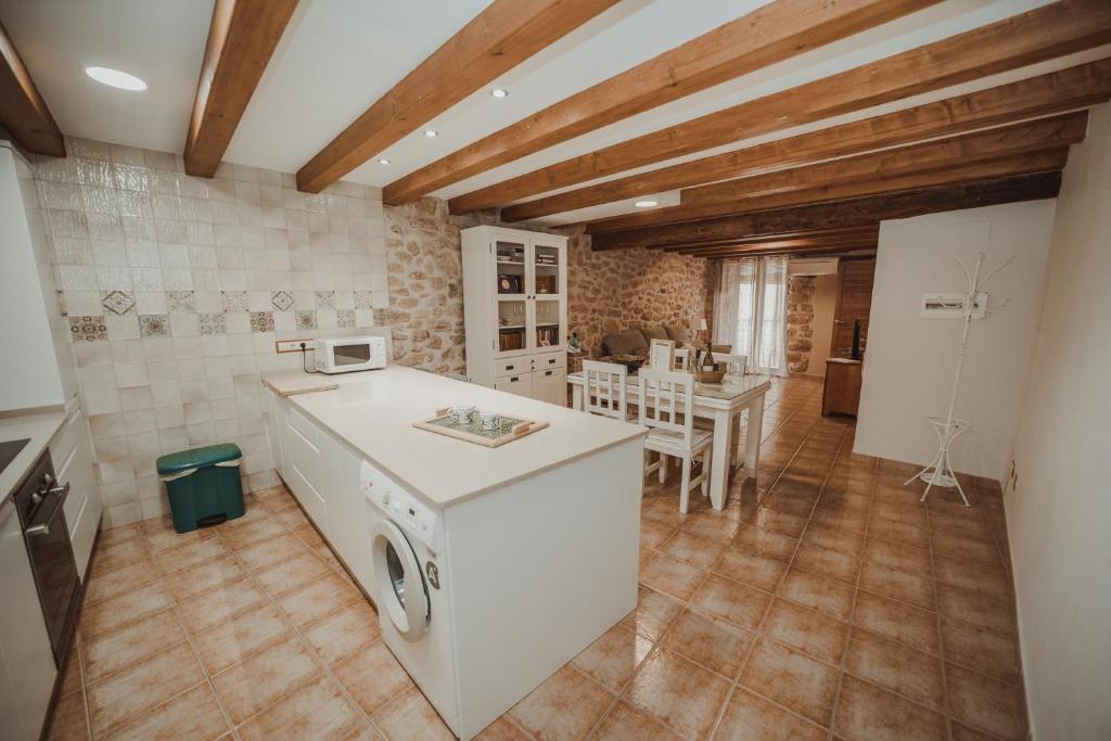 Kuchyň nebo kuchyňský kout v ubytování Ca La Leonor, Ecoturisme Terra Alta