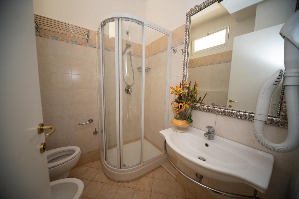 Hotel Cristina Hospitality Centrale - Resim 44