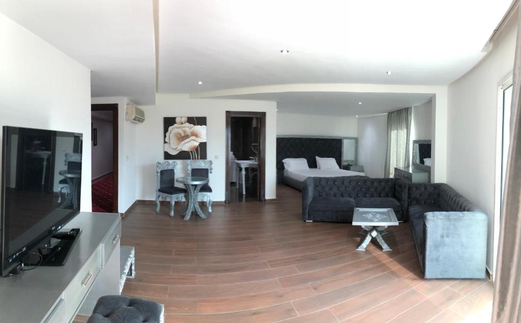 TV a/nebo společenská místnost v ubytování Dream's Hotel