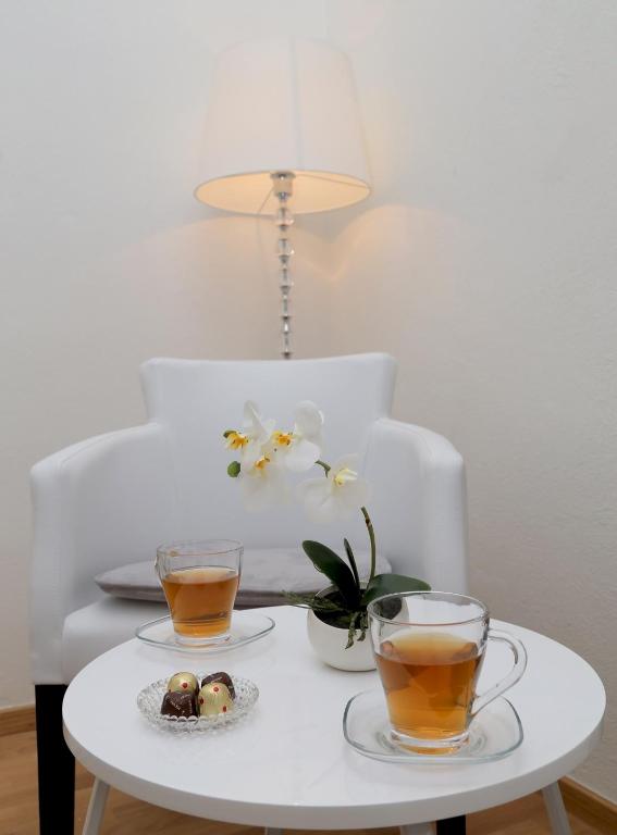 Nápoje v ubytovaní Room in Dubrovnik with air conditioning, WiFi washing machine 4246-3