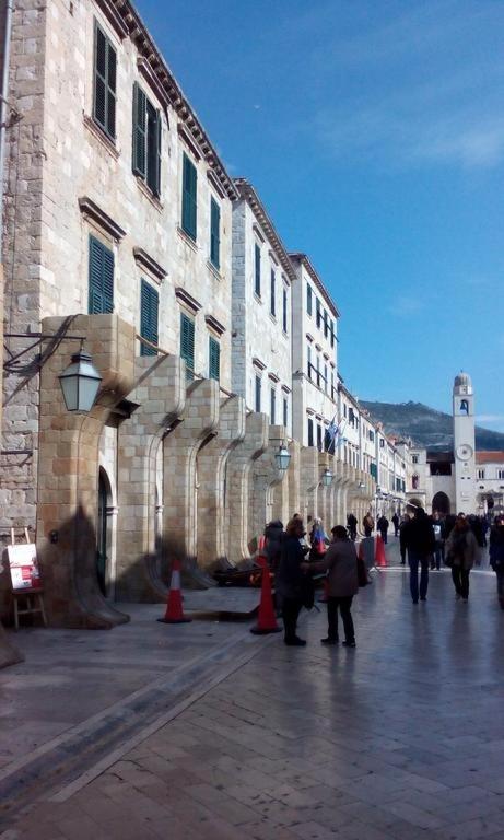 Hostia v ubytovaní Room in Dubrovnik with air conditioning, WiFi washing machine 4246-3
