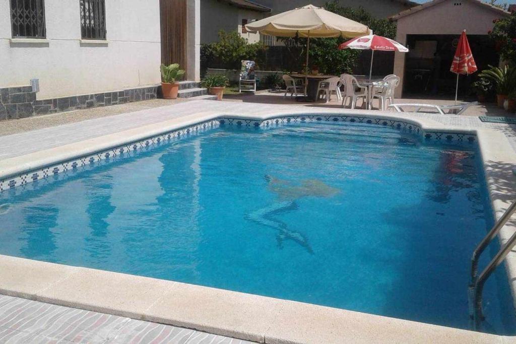 Villa con jardín piscina y cerca de la playa, Tarragona – opdaterede priser  for 2022