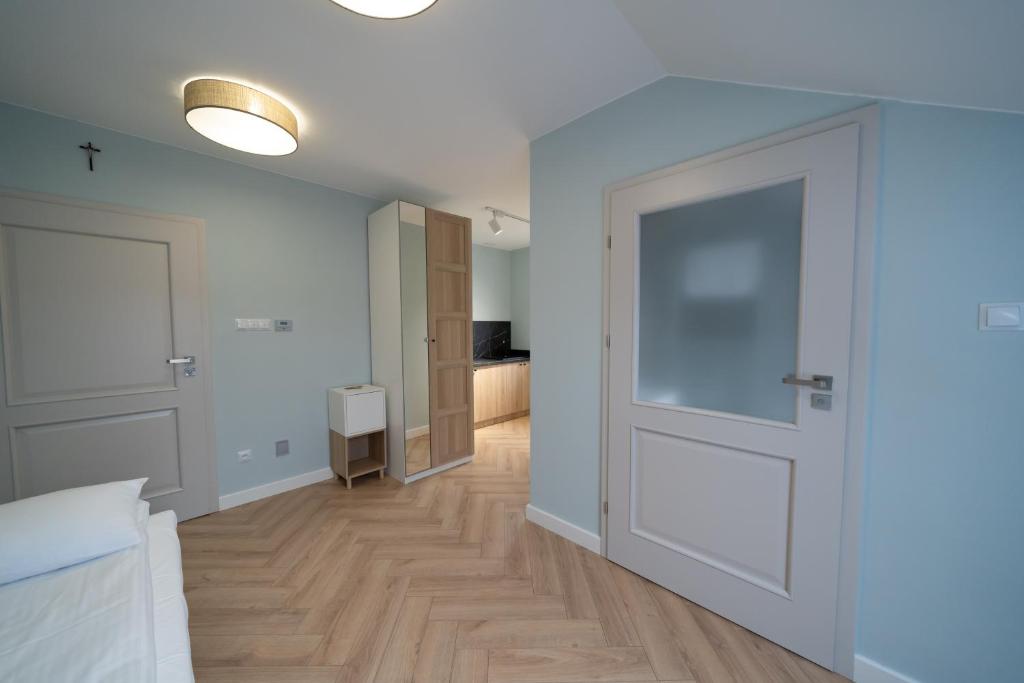 Pensjonat Dominikański - Chambre Double Avec Salle De Bain Privée