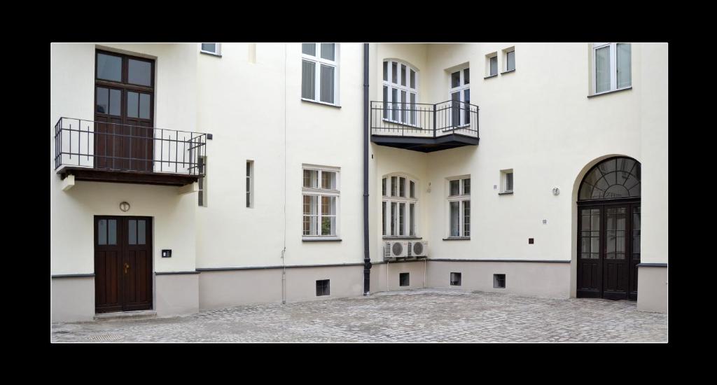 Budova, v ktorej sa apartmán nachádza