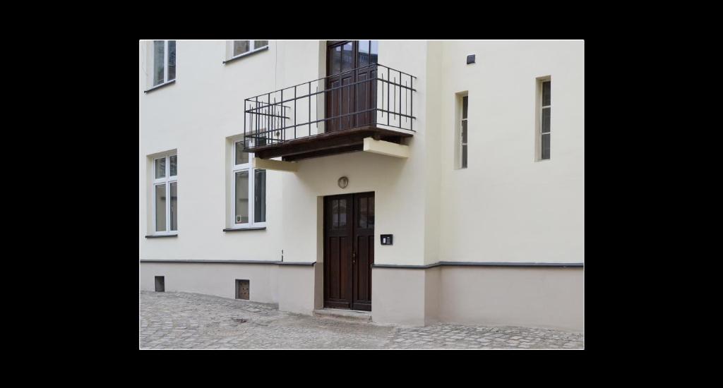 Budova, v ktorej sa apartmán nachádza