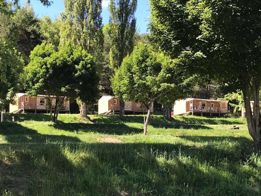 Сад в Camping le Lac