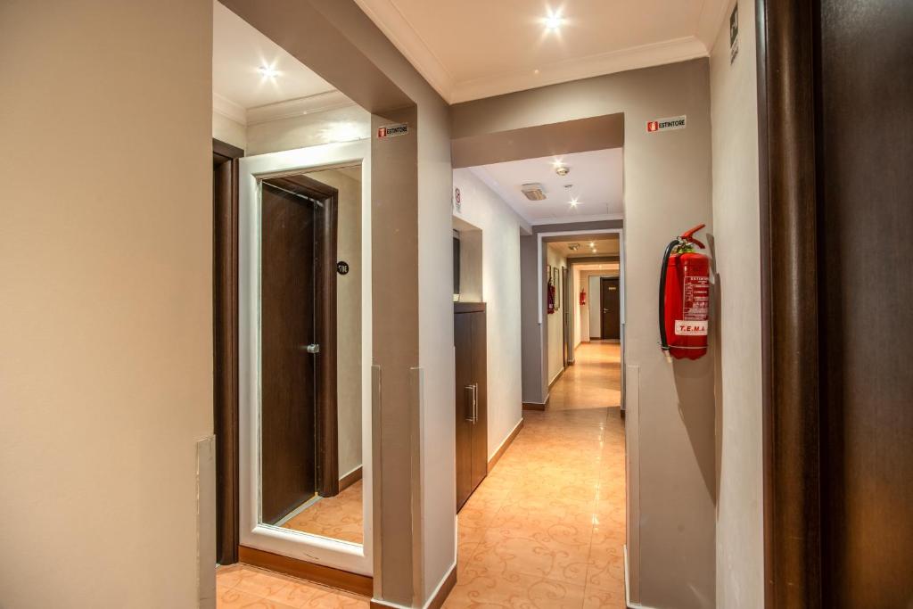 Hotel Everest Inn Rome - Resim 39