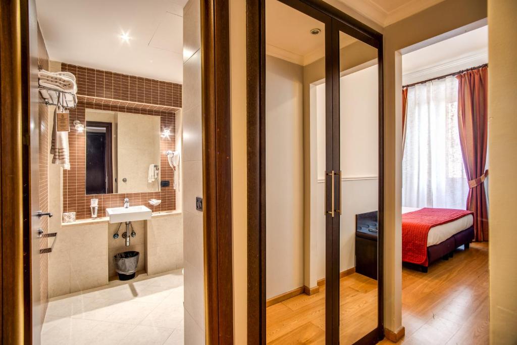 Hotel Everest Inn Rome - Resim 44