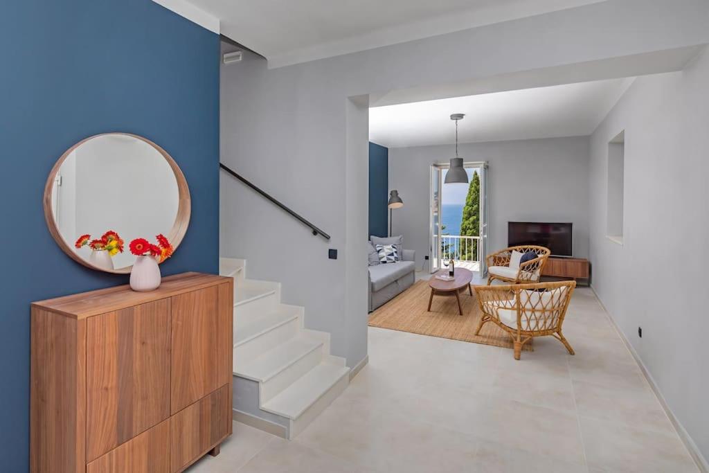 Posedenie v ubytovaní St Jakov Superior Beach Apartment with Free Parking