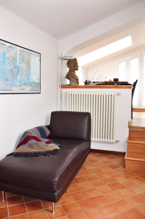 Posedenie v ubytovaní Realkasa Lovin House