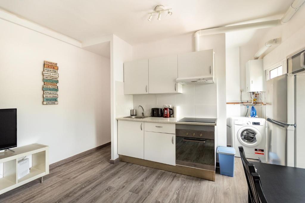 Barca 3 New Lovely aprtment Near Beach, Barcelona – Updated ...