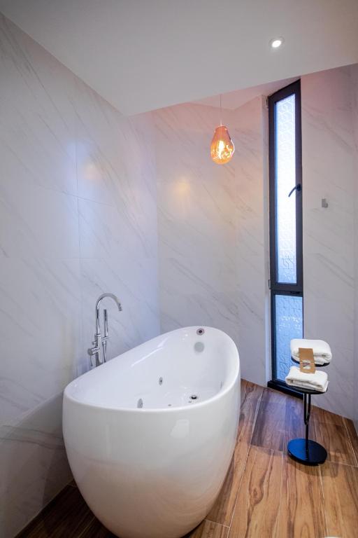 Koupelna v ubytování Becquer Hotel Guadalajara