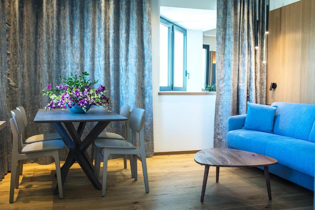Le Pélican - Suite With Lake View