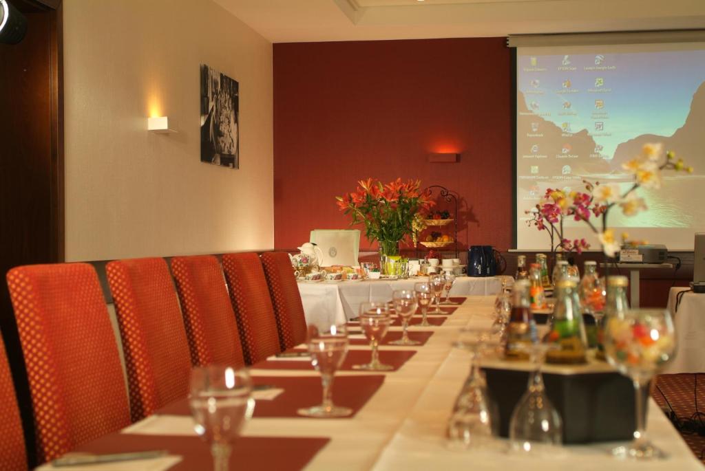 Restaurace v ubytování NordWest-Hotel Bad Zwischenahn