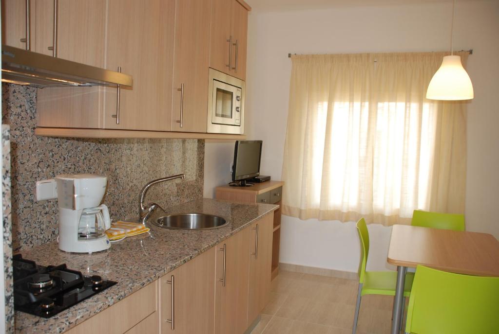 Apartaments Ocean Canada - One-Bedroom Apartment Canada 15
