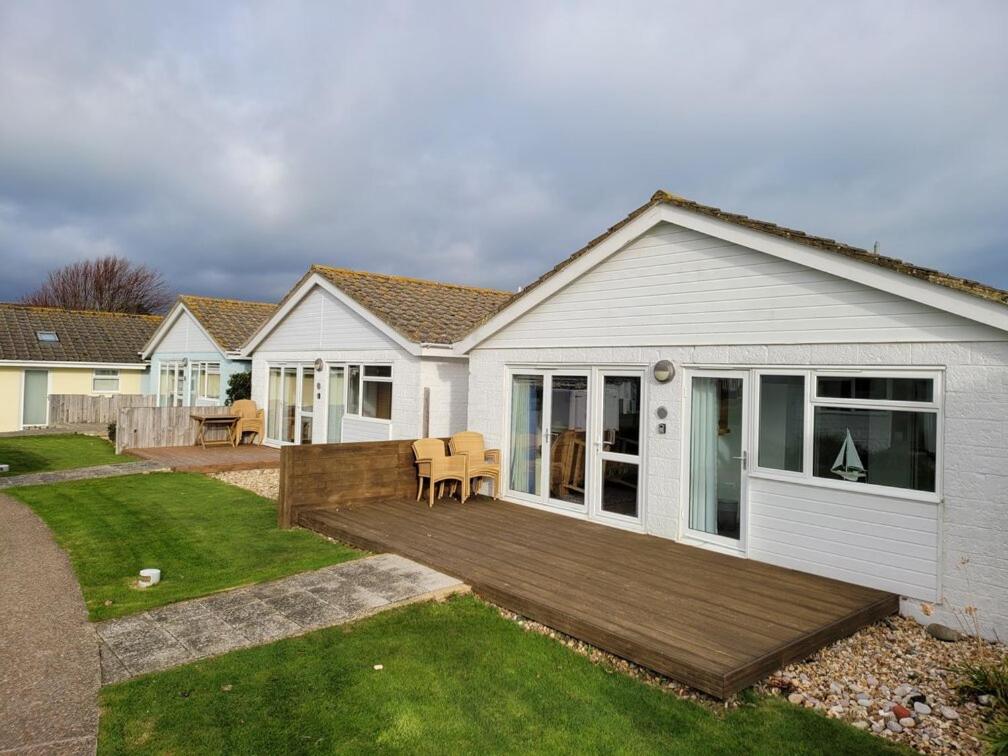 West Bay Cottages Yarmouth Isle of Wight - 