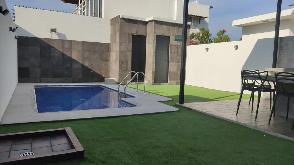 Bazén v ubytování New House with Private Pool nebo v jeho okolí