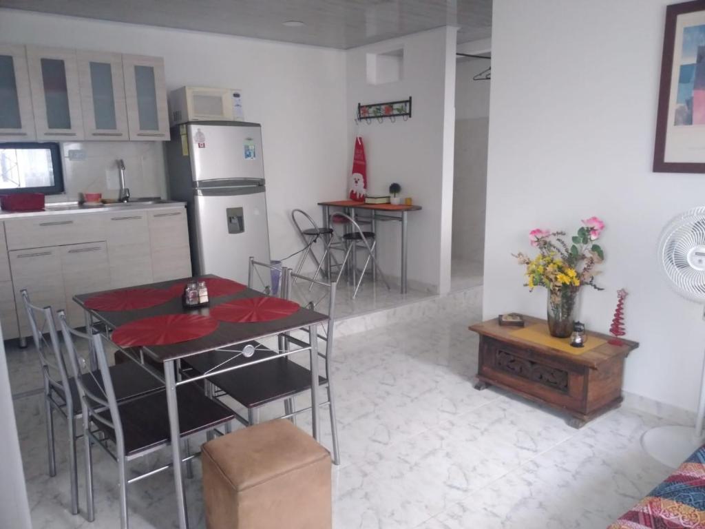 Kuchyň nebo kuchyňský kout v ubytování Apartamentos El Caudal, Villavicencio