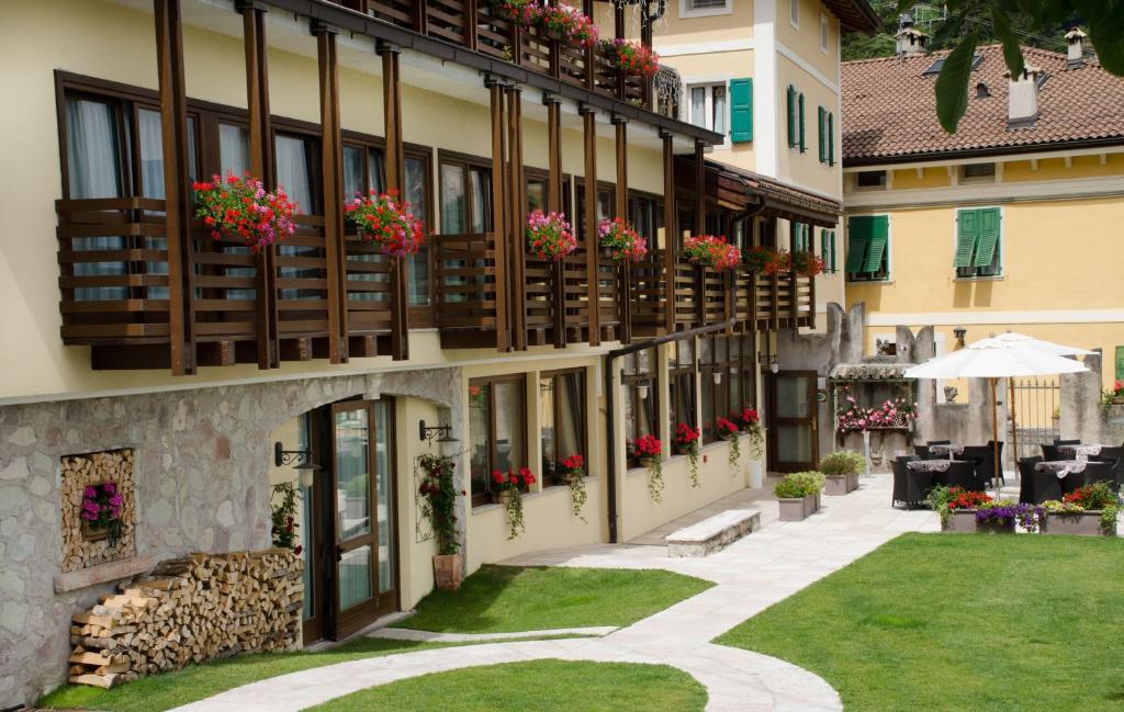 Budova, v ktorej sa hotel nachádza
