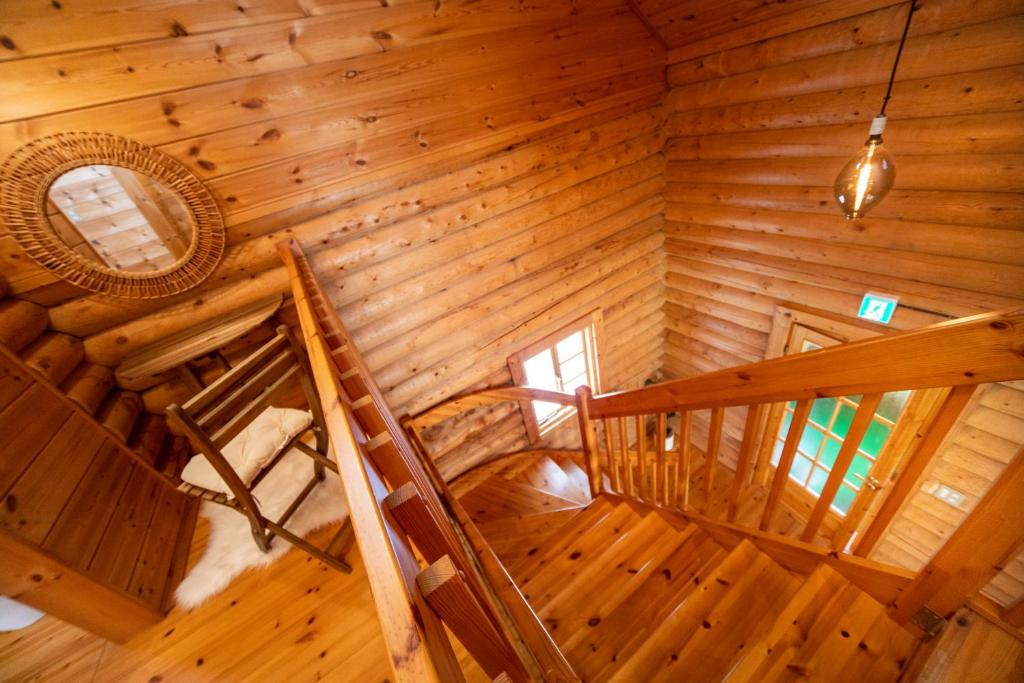 Fotografie z fotogalerie ubytování Awaji Large Log house in Goshiki 2 v destinaci Sumoto