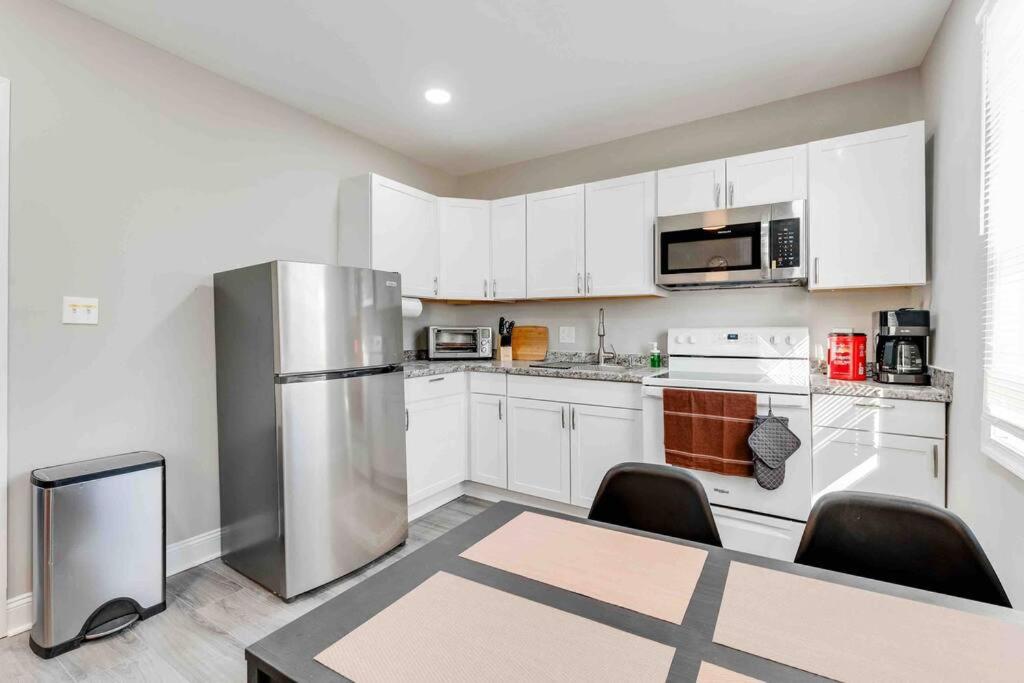 Refreshing 2-Bedroom House in Central Hopewell, Hopewell – Updated 2022 Prices