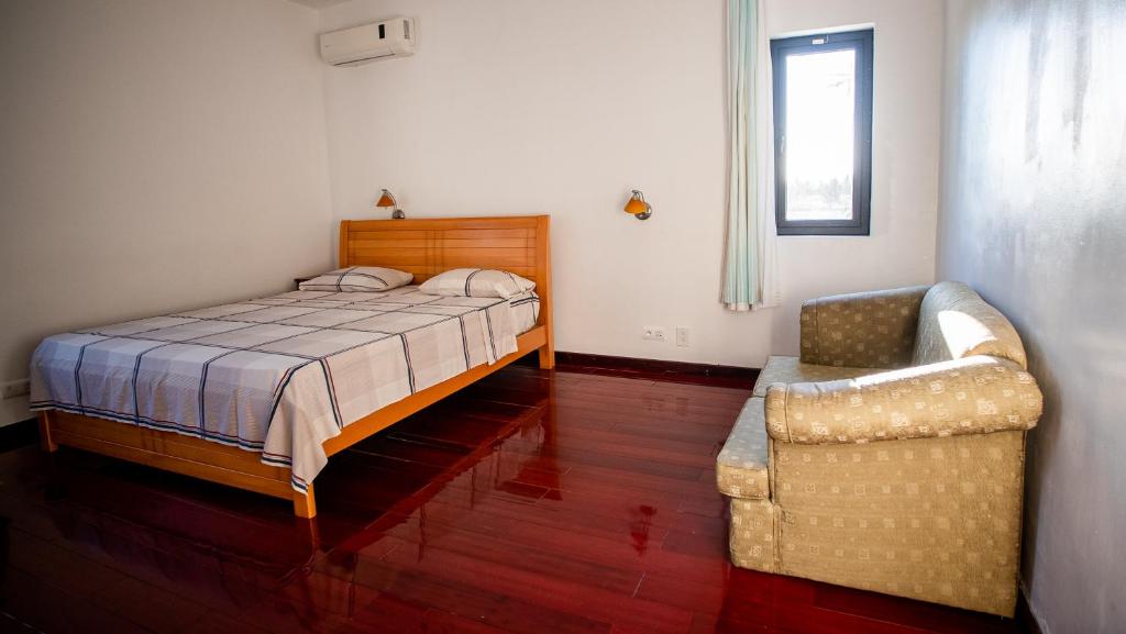Postel nebo postele na pokoji v ubytování Villa Angelou - Sunlit Beach Getaway with Pool and WIFI