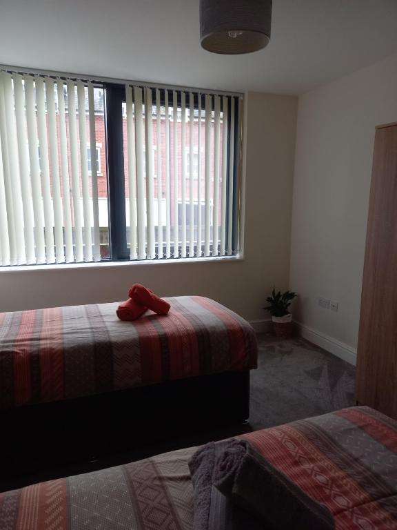 Postel nebo postele na pokoji v ubytování Spacious 2 Bed Apartment Norwich, Close To Station and City centre