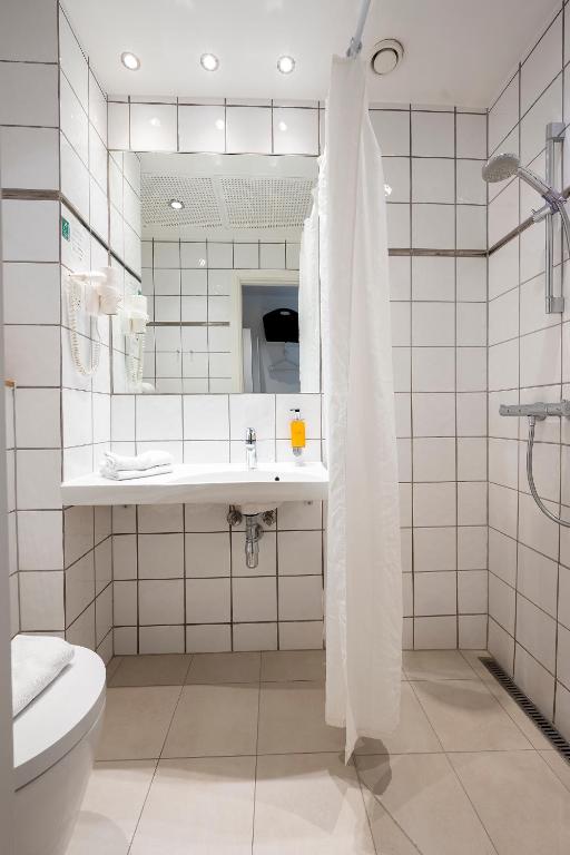 Koupelna v ubytování Go Hotel Ansgar